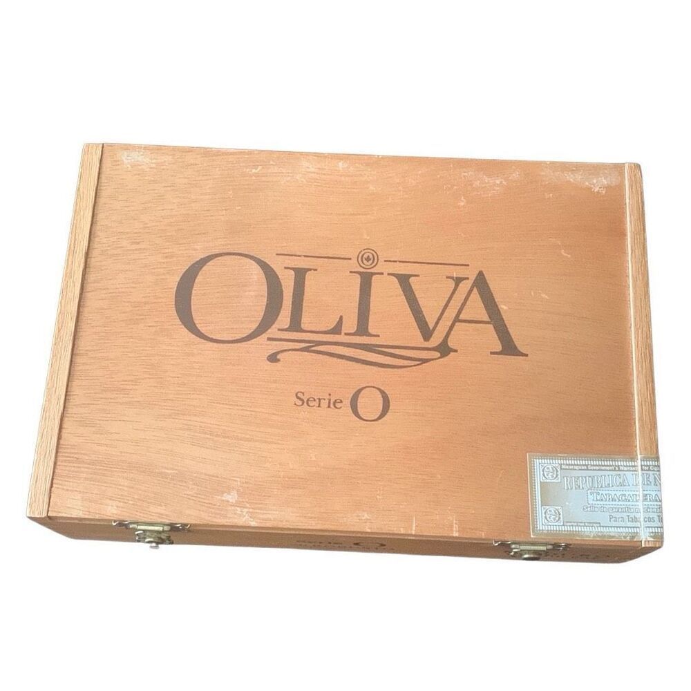 Pre Owned Olivia Wooden Cigar Box Serie O Maduro Broadleaf
